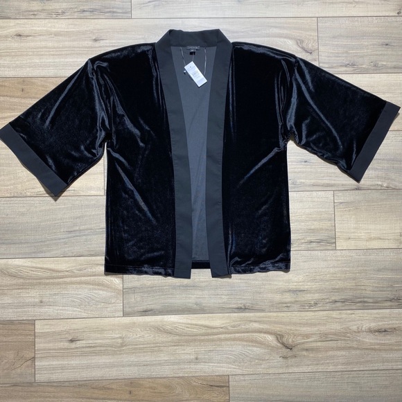 Ann Taylor Tops - Ann Taylor Womens Velvet Tonal Trim Kimono 3/4 Sleeve Size XS/S Black‎